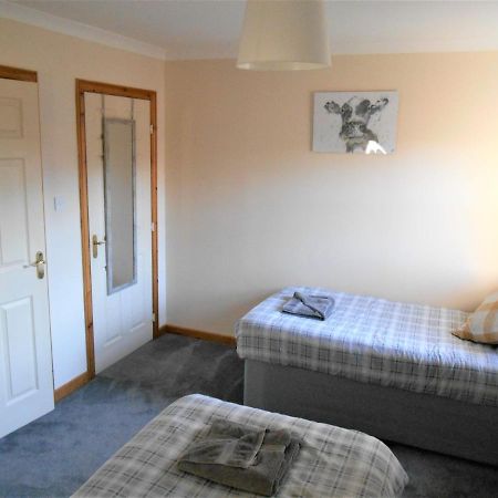 The View Deer Park Luxury Apartment エディンバラ エクステリア 写真