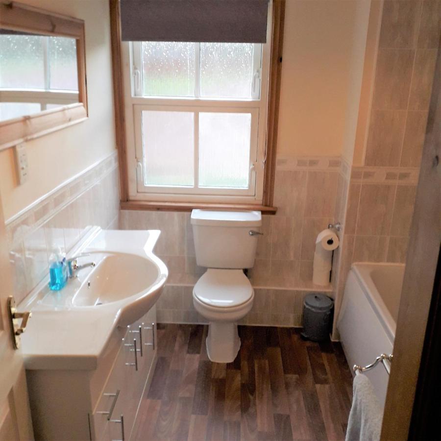 The View Deer Park Luxury Apartment エディンバラ エクステリア 写真