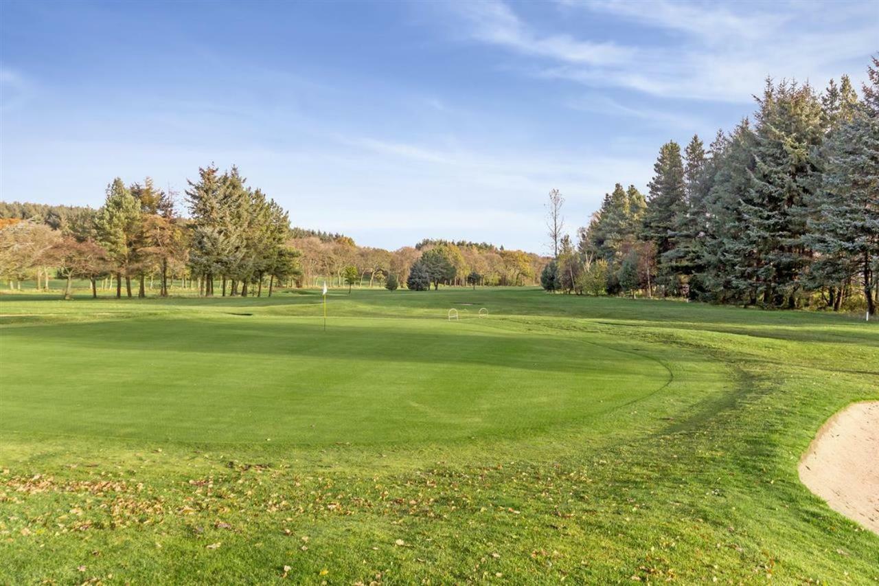 The View Deer Park Luxury Apartment エディンバラ エクステリア 写真